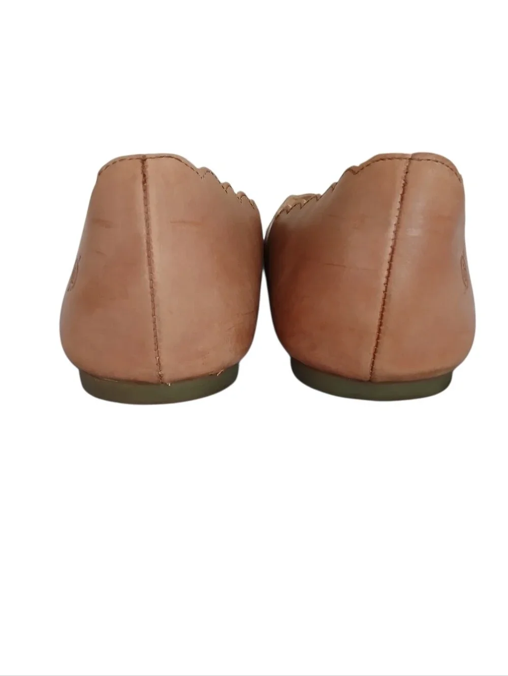 Born scalloped leather